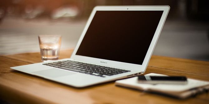 11 вещей, которые вы должны сделать с новым ноутбуком на столе