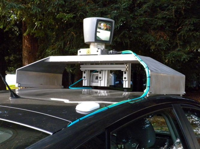 Автомобиль с автоматическим управлением LIDAR