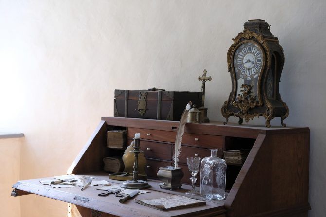 Компактные домашние офисные столы - стол секретаря
