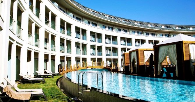 Удивительный отель Resort Abroad Pool