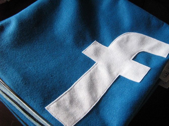 Facebook логотип ткань - безопасность спички