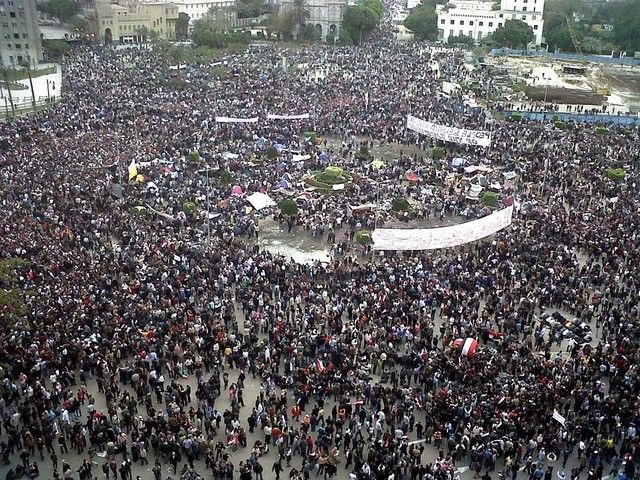 тахрир-квадрат