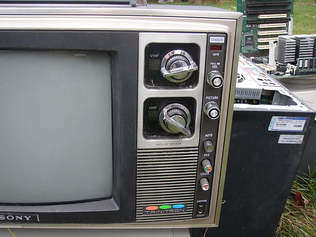 сони-Trinitron-цветной телевизор