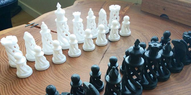 Спиральные шахматы с 3D печатью