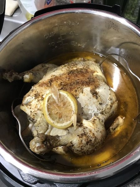 куриный лимон, приготовленный в горшке быстрого приготовления
