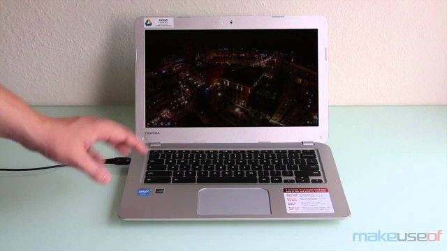 Миниатюра видео для YouTube видео обзор и обзоры Chromebook Toshiba CB35-A3120