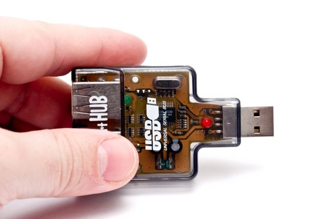 странно выглядящий USB