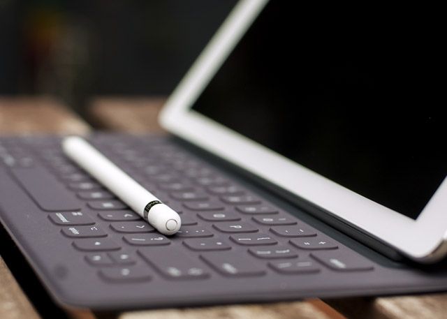 iPad Pro, интеллектуальная клавиатура и Apple Pencil Review ipad pro setup3