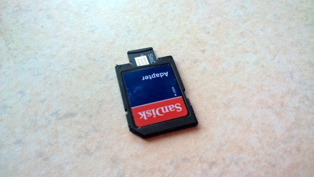 карта microSD и адаптер