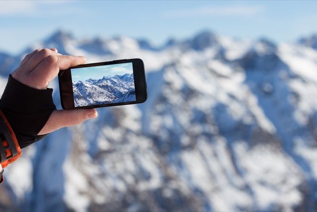 Фото гор, сделанное со смартфона