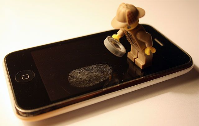 Увеличивает ли сканер отпечатков пальцев iPhone 5S вероятность кражи? отпечаток пальца