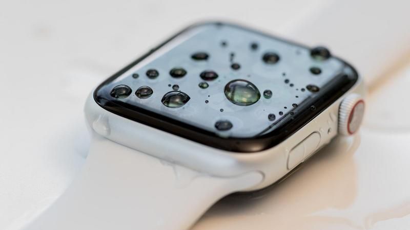 Является ли Apple Watch водонепроницаемыми - и что мне делать, если они становятся влажными?