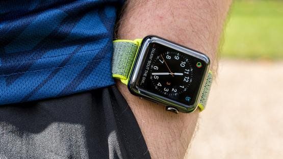 Как долго должен работать аккумулятор Apple Watch?