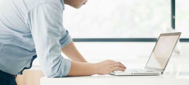 Лучшие регулируемые постоянные столы (и зачем они вам нужны)