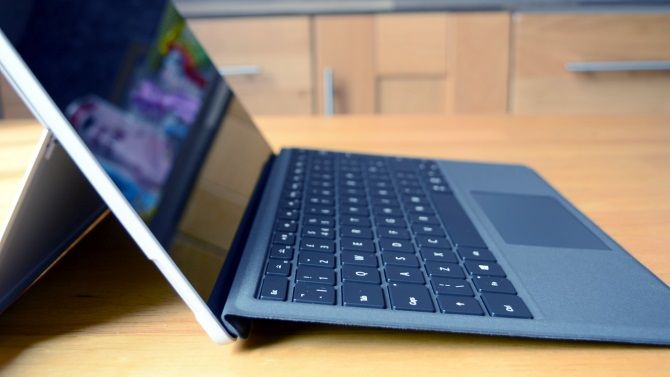 Один планшет, чтобы управлять ими всеми: Обзор Microsoft Surface Pro 2017 muo Отзывы о продукте SurfacePro2017 Kickstand клавиатура
