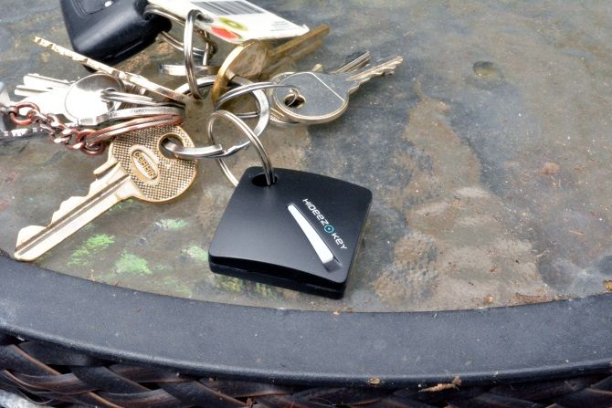 Hideez Digital Key Review: хранение пароля на брелке