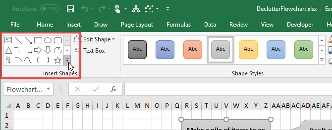 Откройте галерею «Фигуры» на вкладке «Формат» в Excel