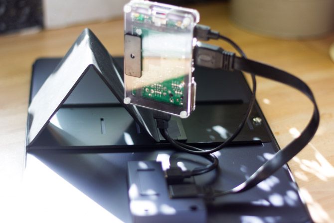 GeChic On-Lap 1503i Портативный мультитач-монитор Обзор 1503i крепления металлической пластины к Reaspberry Pi