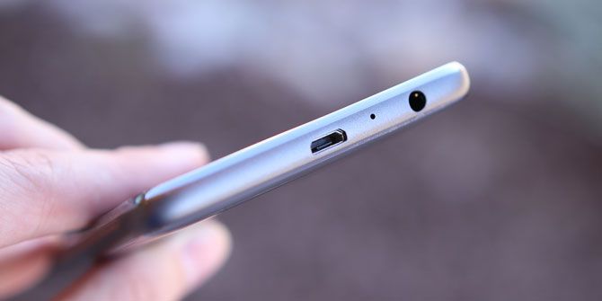 Мото G5 Plus Обзор: твердый телефон среднего класса мото 6