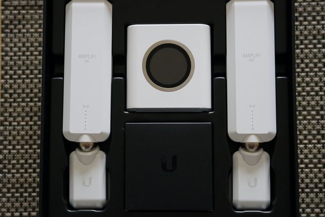 AmpliFi HD: лучшая домашняя Wi-Fi система на рынке ampifi в коробке