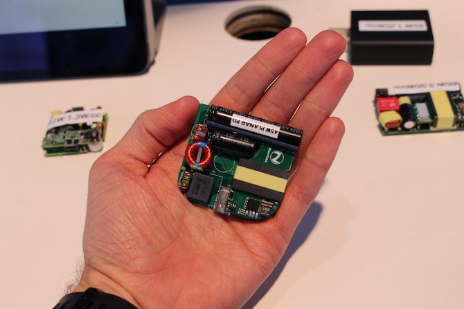 Фотография интегральной схемы GaNFast