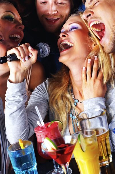 дерзость использует