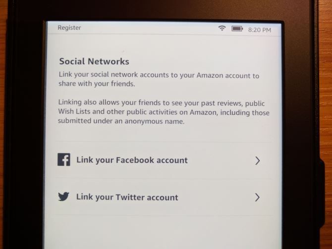 Как настроить и использовать Kindle Paperwhite 06 Paperwhite Connect Социальные сети