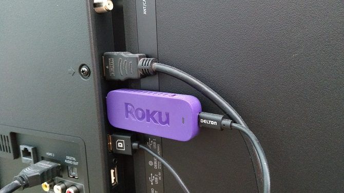 Как настроить и использовать Roku Streaming Stick roku TV Plug 670x376