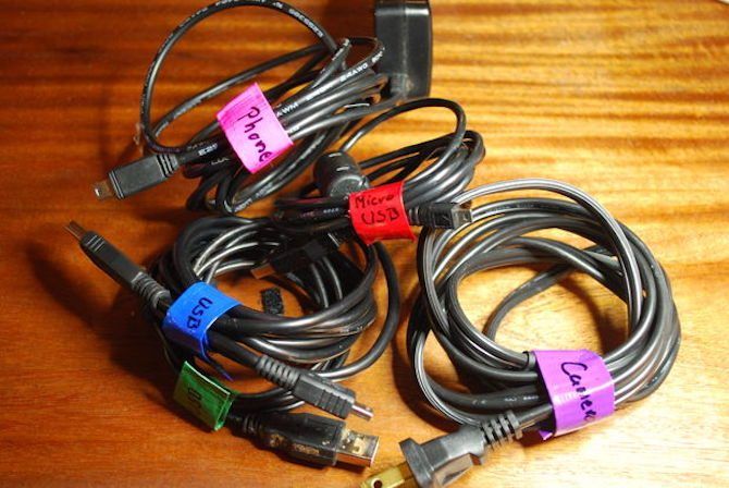 5 способов очистить компьютерный кабель от загромождения под вашим столом