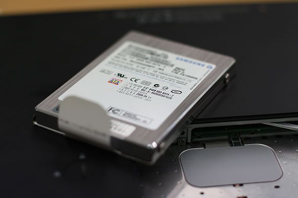 Что такое Apple' /></p>
<p>Это означает, что ваш Fusion Drive отображается как один том на диске, а не как SSD и HDD как отдельные тома. Они объединены в один логический том, поэтому вам не нужно думать о том, куда вы положили. На самом деле, это лучшая часть — вы просто копируете на жесткий диск, а OS X обрабатывает все за вас.</p>
<div style=