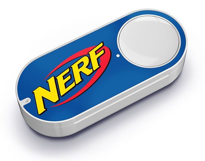 14 смешных умных продуктов для дома' /></p>
<p>По крайней мере, кнопки Amazon дешевы. Домашний коммутатор Logitech POP обойдется вам в 99 долларов за стартовый пакет с двумя кнопками. Вы можете использовать их для выполнения революционных задач, таких как управление светом, воспроизведение музыки и других вещей, выполнение которых заняло бы 10 секунд, если бы вы не потратили впустую много времени на систему интеллектуального коммутатора.</p>
<p>Если вы на мгновение ошиблись и действительно купили несколько кнопок Amazon Dash, возможно, вам будет приятно узнать, что вы можете взломать их, чтобы заняться другими делами.</p>
<p>,</p>
<h2>8. Juicero</h2>
<p>Juicero — это соковыжималка, подключенная к Интернету, которая разработана для поддержки собственной бизнес-модели на основе подписки. Он не дает сока обычные старые фрукты и овощи, как обычная соковыжималка, а использует пакетики с готовыми ароматами, такие как кофемашина Keurig или Nespresso.</p>
<blockquote data-width=