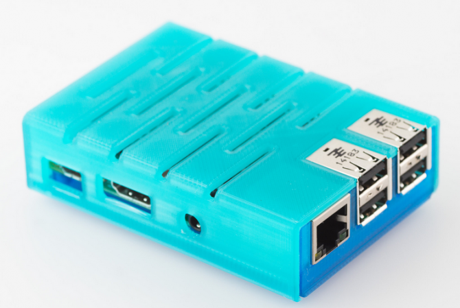 18 Интересные идеи для DIY Raspberry Pi Case Walter Pi синий цвет 670x449