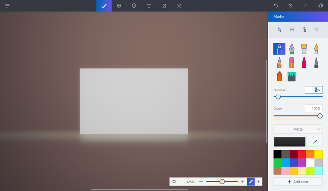 Мы протестировали MS Paint 3D Preview: здесь' /></p>
<p>Давайте рассмотрим пользовательский интерфейс, который, по сути, раскрывает возможности Paint 3D. В верхней части окна находится ассортимент опций. Слева направо значки: <strong>Инструменты, 3D объекты, наклейки, текст, холст, эффекты</strong>.</p>
<p><noscript><img decoding=
