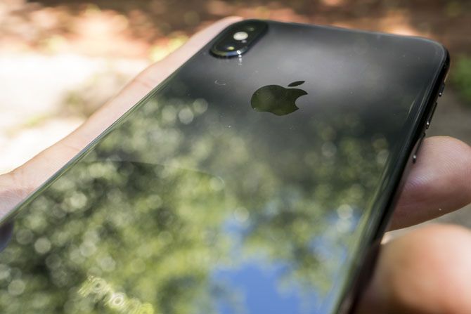 Обзор iPhone X: будущее имеет цену iphone x 21