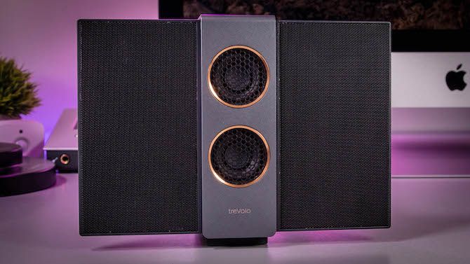 TreVolo S - самый странный оратор' /></p>
<p>Он может похвастаться отличным временем автономной работы, но вы не захотите брать его с собой, например, на пляж. Лучше всего думать об этом динамике как о проводном. Держите его дома на своем столе, и все будет звучать великолепно. Если вы хотите путешествовать с ним, вы можете начать замечать необычный звуковой паттерн, слегка хлипкий дизайн или пониженный бас.</p>
<p>Если вы слушаете музыку в тихой, вместительной, домашней обстановке, treVolo S звучит потрясающе. Используйте его в любых условиях шума, влажности или в ограниченном пространстве, и вы можете быть разочарованы.</p>
<p>Если вы ищете что-то более умное, почему бы не посмотреть наш обзор Sonos One</p>
<p>или как насчет этих Alexa совместимых умных динамиков</p>
<p>?</p>
<p><div class=