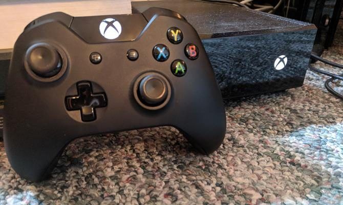 Xbox-One-Controller-и-System