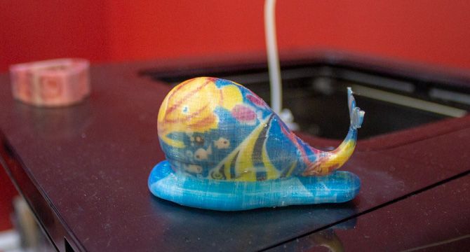 3D-печать на выставке IFA 2018: доступная полноцветная печать и образование. Xyzprinting крупным планом цветной печати ifa2018