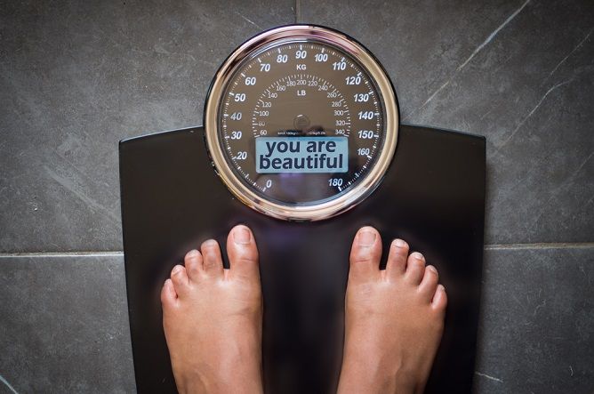 Nokia Body Cardio против FitBit Aria: как умные весы помогают людям сбросить вес