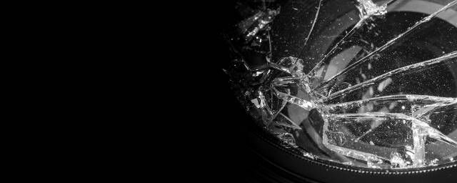 б-зеркалки камера разбитой-объектив