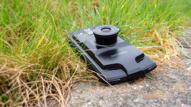doogee s90 камера ночного видения на траве
