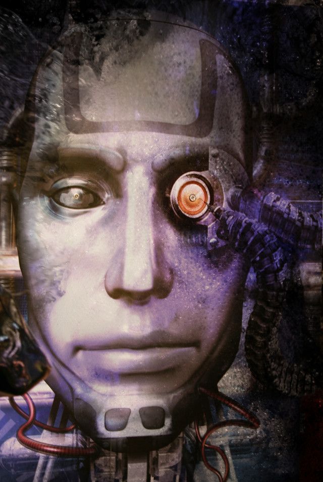 Страшный робот