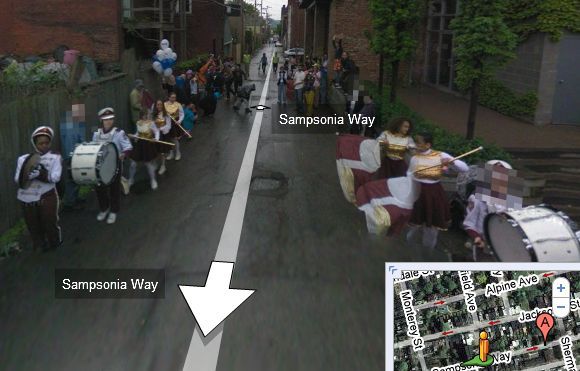 Google' /></p>
<p>Этот вид улицы был создан в сотрудничестве с Google для проекта Street With A View.</p>
<h2><strong>8. Введите about: internets в адресную строку Google Chrome</strong></h2>
<p>Это будет работать только с Windows XP, так как Google Chrome запускает экранную заставку каналов внутри вкладки.</p>
<p><noscript><img decoding=