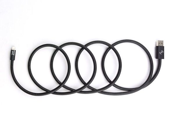 6 сделок, которые' /></p>
<p>Мало того, что у этого кабеля MFi Lightning есть одно из самых забавных названий (Fuse Chicken Titan Plus), но это также кабель, который выдержит избиение. Кабель длиной 1,5 метра (~ 5 футов) обмотан гибкой сталью, поэтому вам не нужно беспокоиться о его разрыве или износе, когда вы бросаете его в багаж и выходите из него. И что более важно, он сертифицирован, поэтому вам не нужно беспокоиться о том, что он случайно не работает!</p><script data-noptimize=