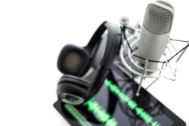 Ая-podcaststarterguide-полная формы мобильные микрофонный