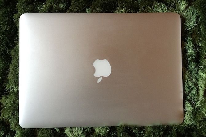 Крышка Macbook Pro