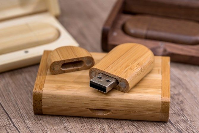 Деревянная крышка USB-накопителя