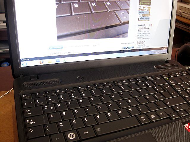 ноутбук и мобильный